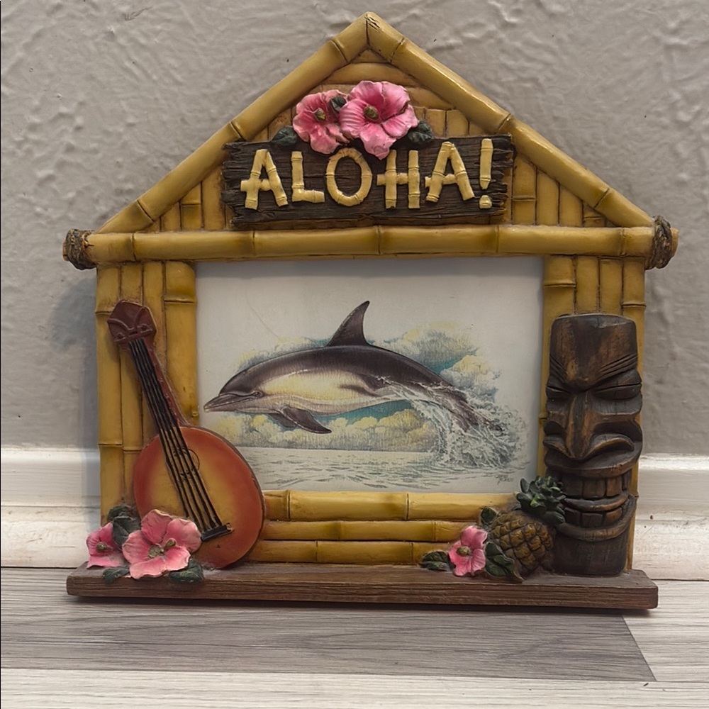 Kohl's Pink and Yellow Accented Picture Frame